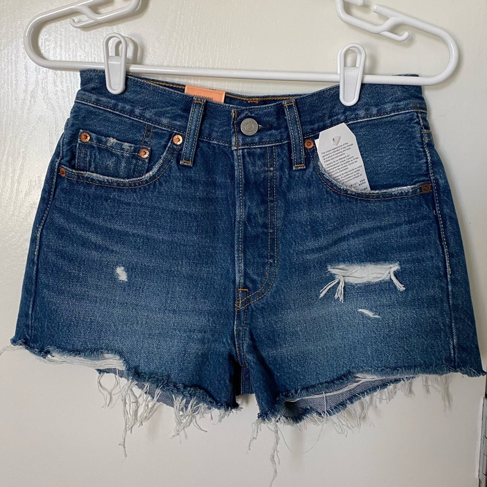 Levi’s 501 High Wasted Shorts - Dark Wash - 25